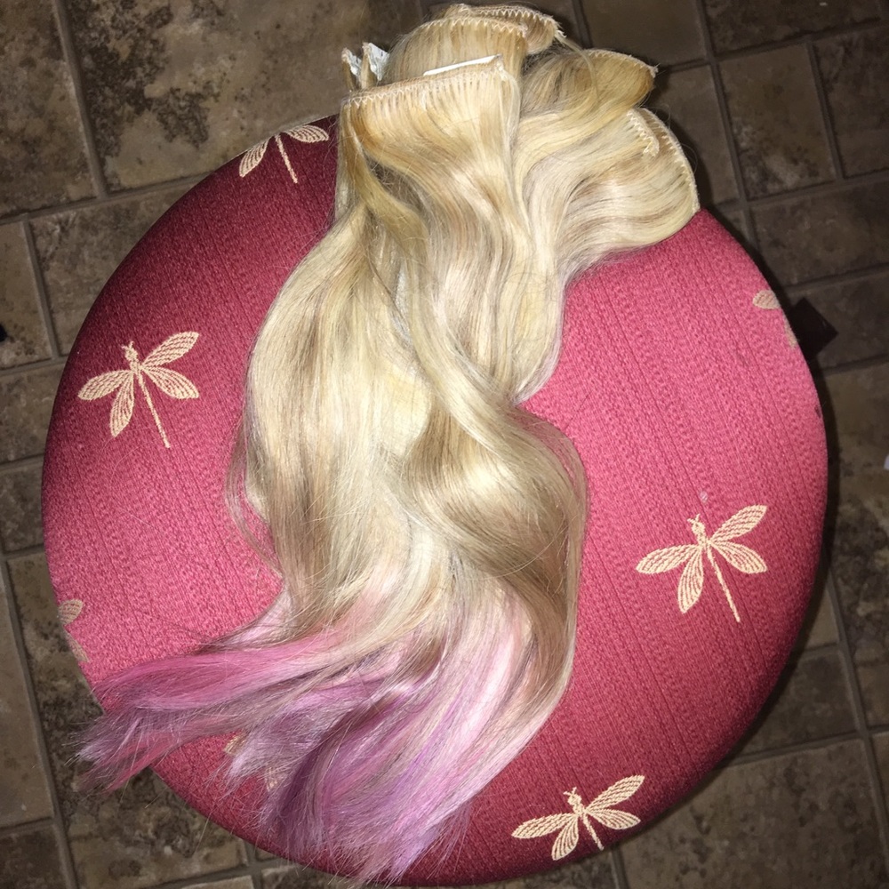 14” 165g blonde extensions w/ purple + pink ombré